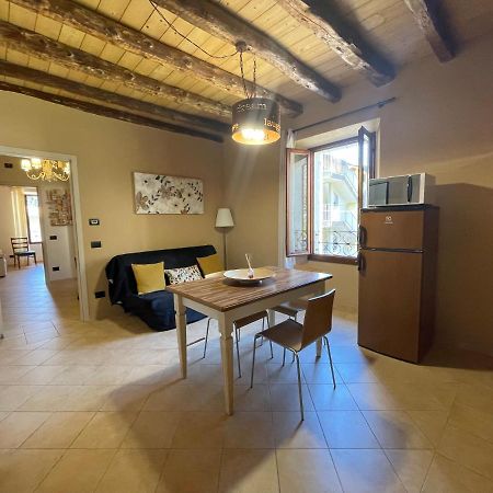 La Casa Sul Sasso In Town Serviced Accommodations แดร์วิโอ ภายนอก รูปภาพ
