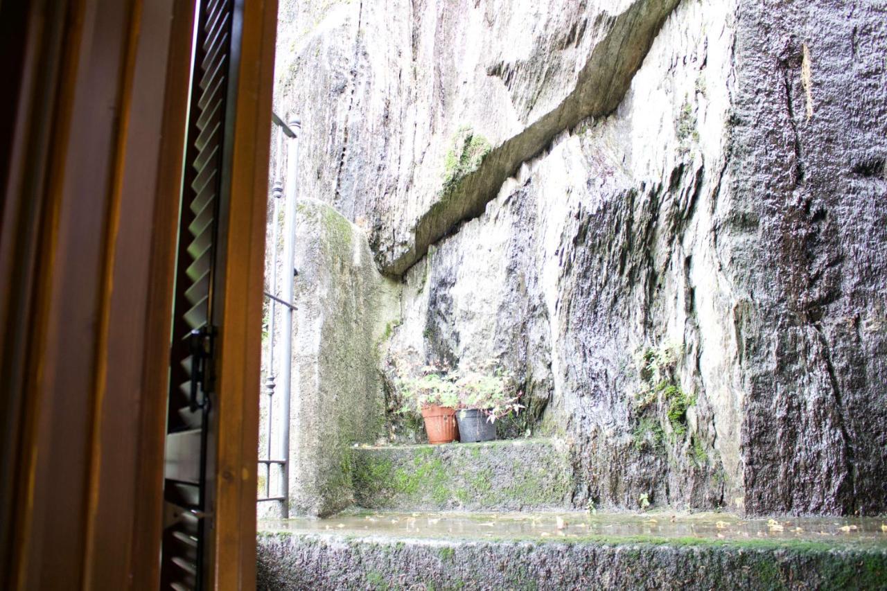La Casa Sul Sasso In Town Serviced Accommodations แดร์วิโอ ภายนอก รูปภาพ