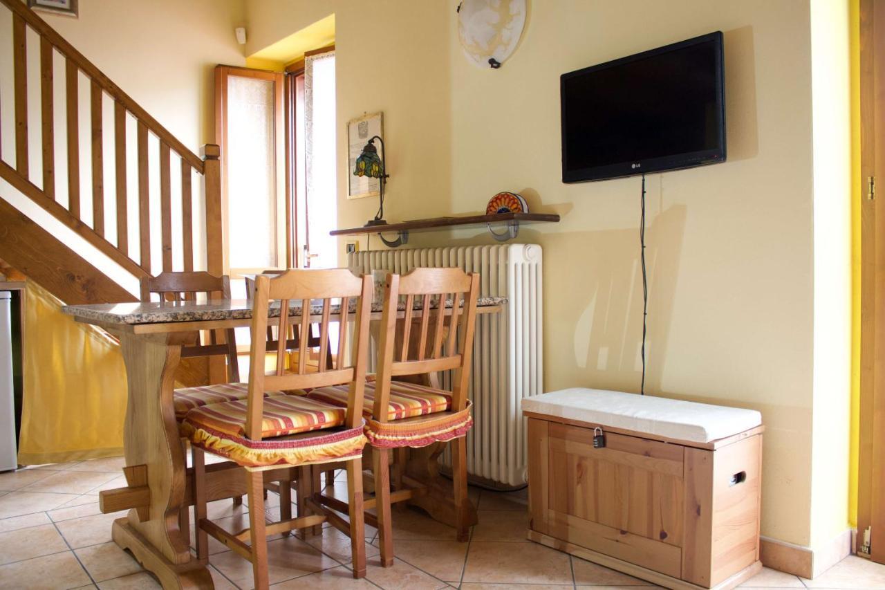 La Casa Sul Sasso In Town Serviced Accommodations แดร์วิโอ ภายนอก รูปภาพ