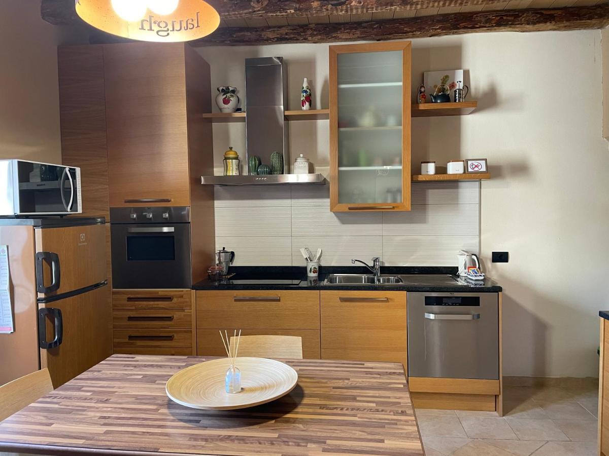 La Casa Sul Sasso In Town Serviced Accommodations แดร์วิโอ ภายนอก รูปภาพ