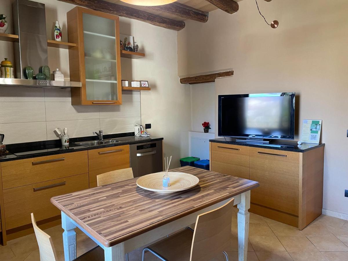 La Casa Sul Sasso In Town Serviced Accommodations แดร์วิโอ ภายนอก รูปภาพ