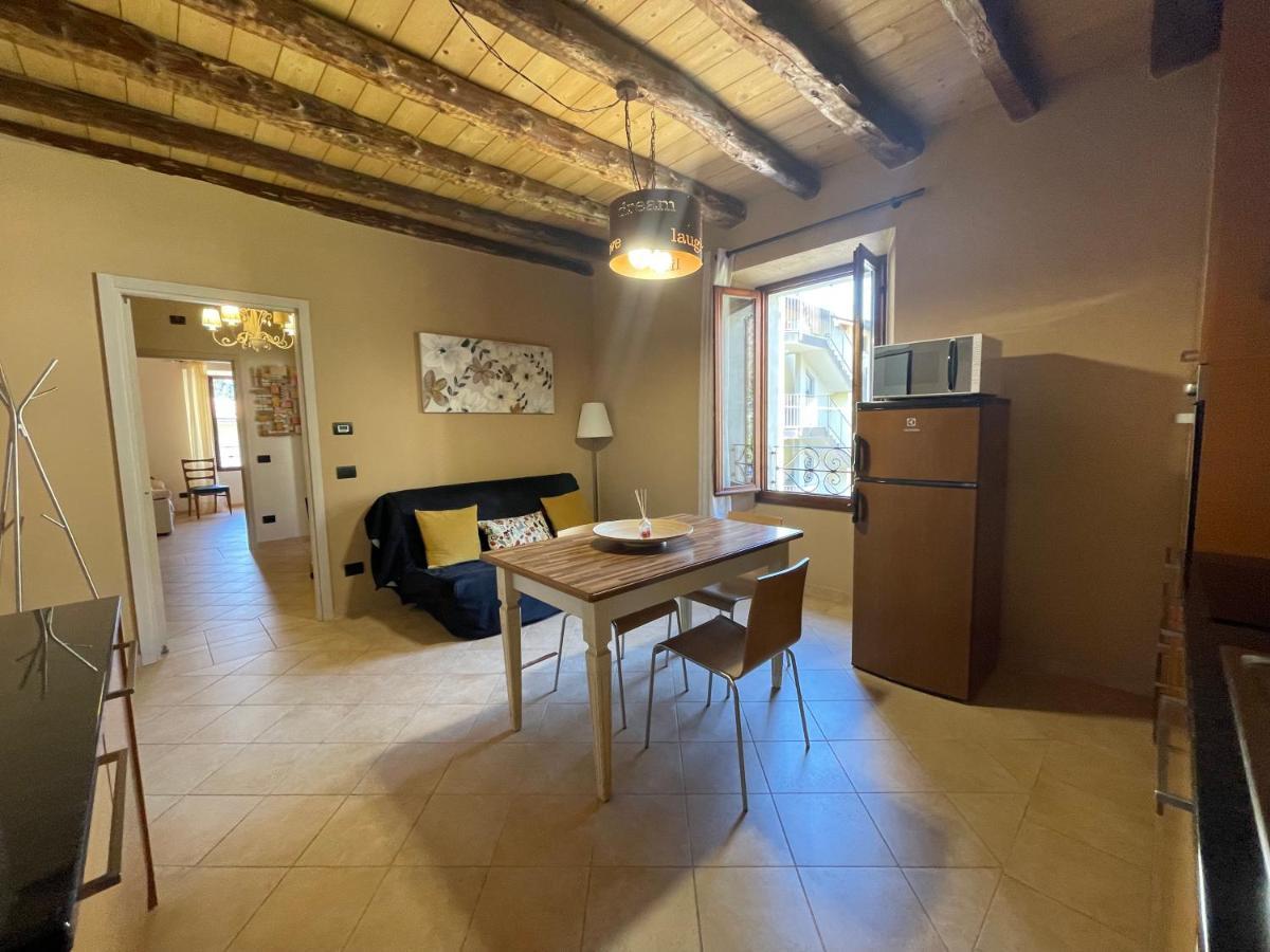 La Casa Sul Sasso In Town Serviced Accommodations แดร์วิโอ ภายนอก รูปภาพ